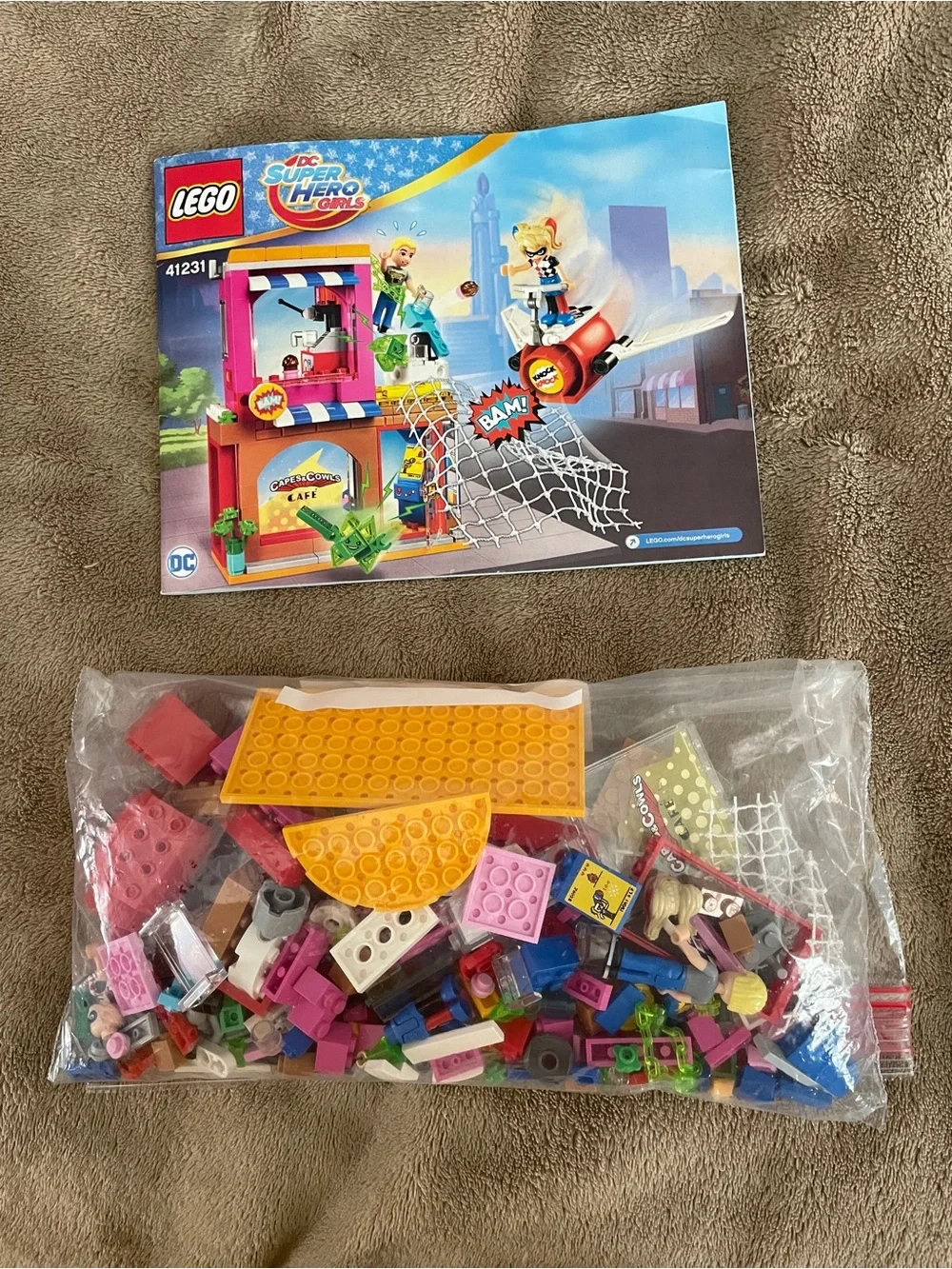 LEGO DC Super Hero Girls: Retired Harley Quinn to the Rescue (41231)